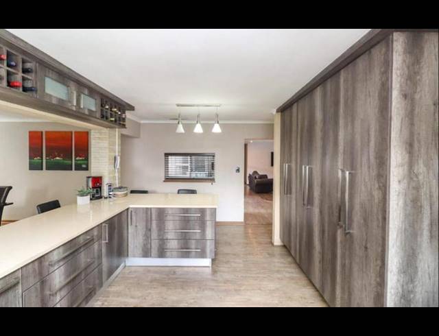 5 BEDROOM HOUSE FOR SALE IN MEYERSDAL